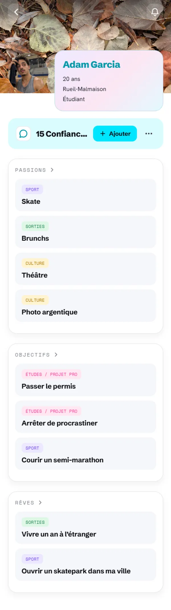 Écran du profil Kumul : passions, objectifs, rêves et personnes de confiance